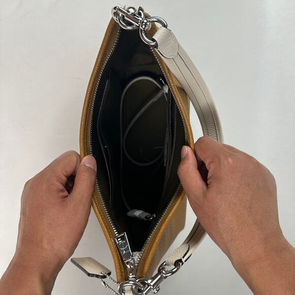 Coach CT850 Laurel Shoulder Bag In Colorblock - Picture 10 of 13